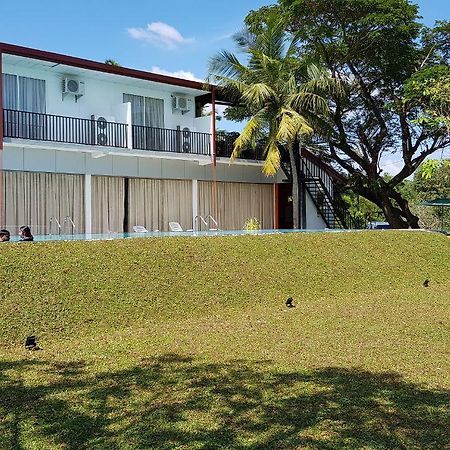 Grand Riverine Bed & Breakfast Kotugoda Exterior foto